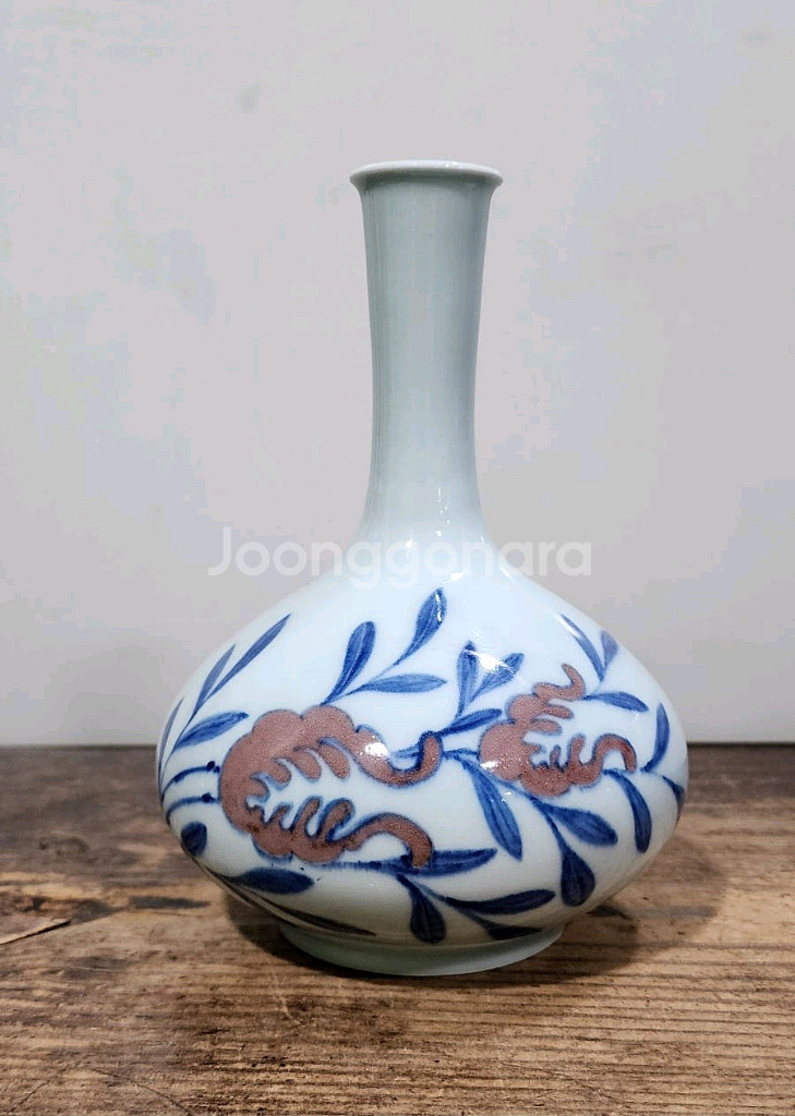 호산 안동오 청화진사백자주병--0