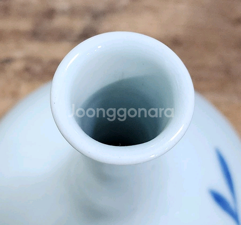 호산 안동오 청화진사백자주병--3
