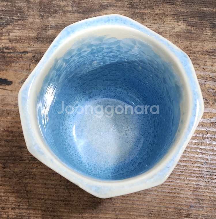 송파 조이현 결정류 팔각필통.--3