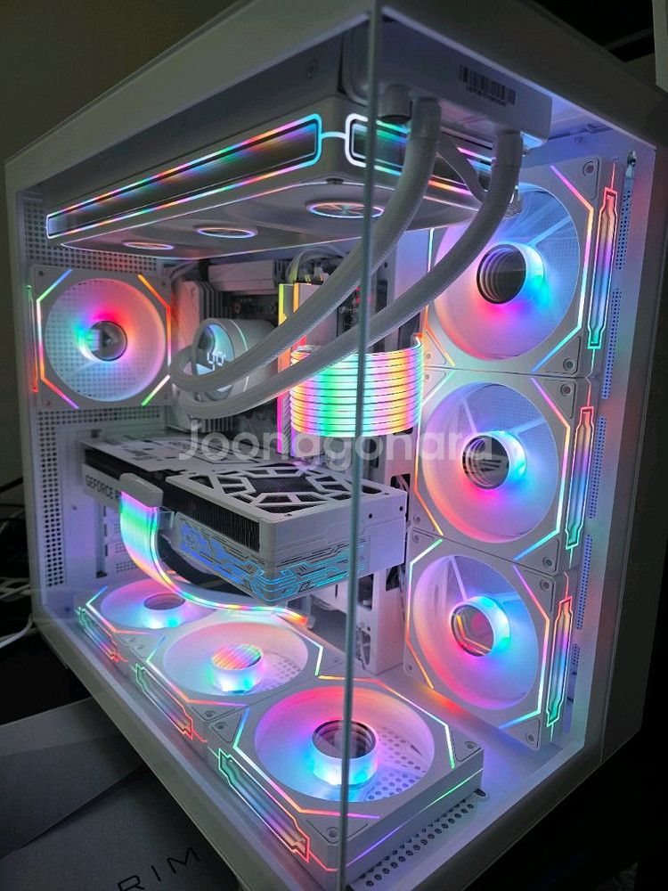 라이젠7 9800X3D 5080 신품급매--1