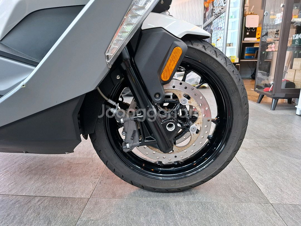 22년식 BMW C400GT--7