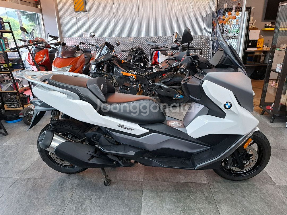 22년식 BMW C400GT--1