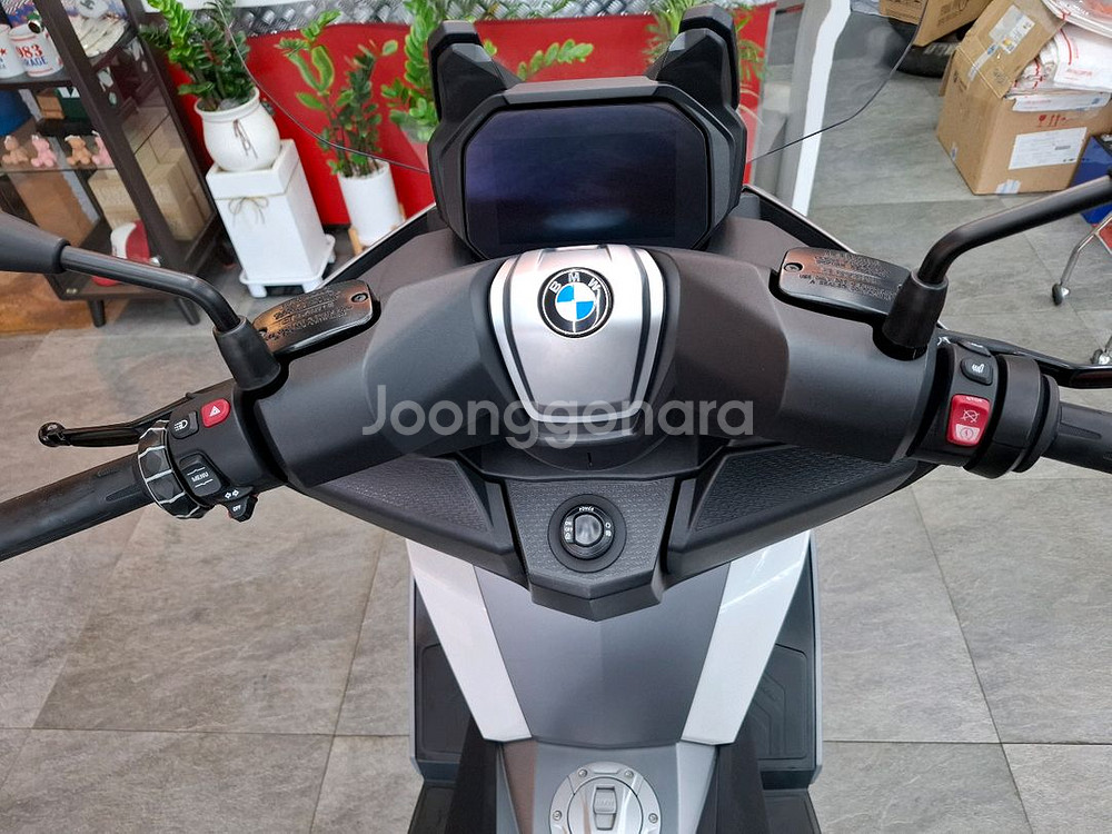 22년식 BMW C400GT--6
