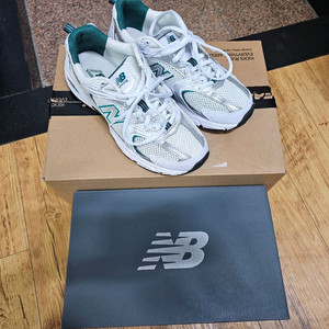 뉴발란스 530 화이트 그린 250mm