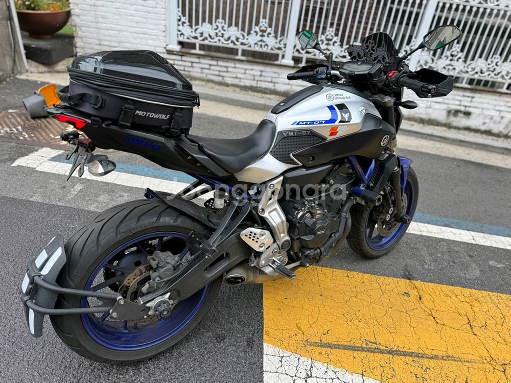 야마하 MT07 16년 풀배기풀옵션 팝니다--6