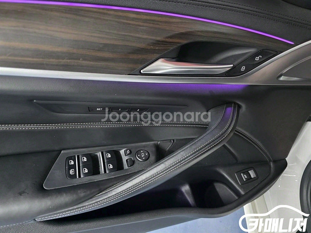 [BMW]5시리즈 (G30) 520d M 스포츠 플러스--7