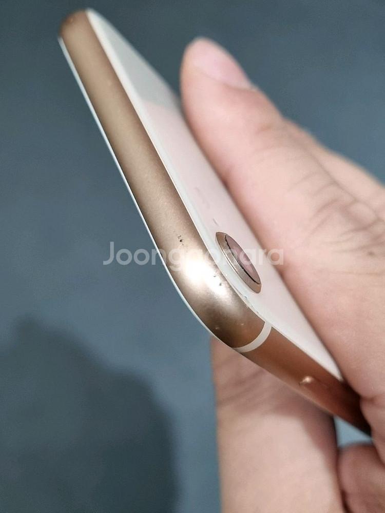 아이폰8 골드 256GB 배터리 100%--5