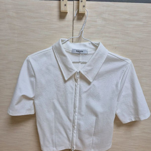 에잇세컨즈 화이트 m