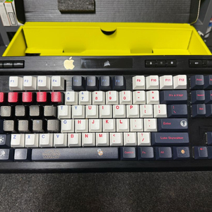 커세어 K70 RGB TKL 키보드