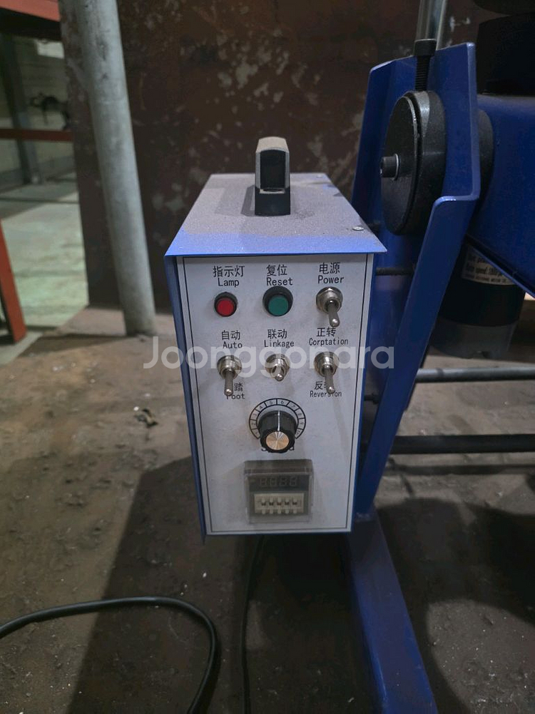 용접포지셔너. 용접포지셔너--1