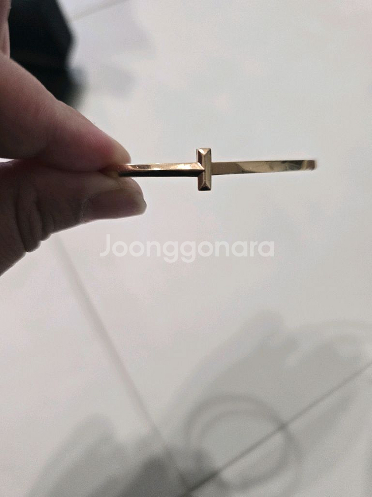 티파니앤고 힌지드T1 라지사이즈 팔찌 판매합니다--3
