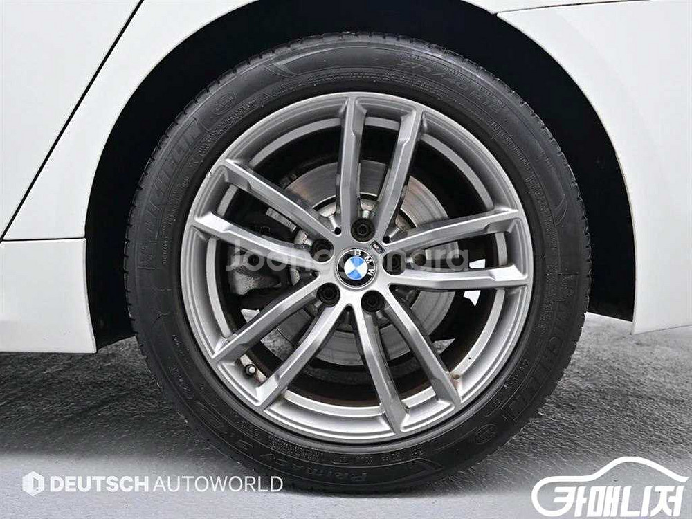 [BMW]5시리즈 (G30) 520d xDrive M--4