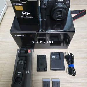 캐논 EOS R8 + RF 28mm 렌즈