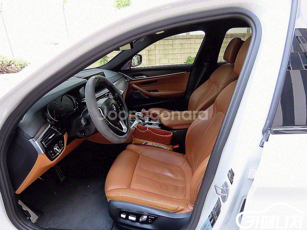 [BMW]5시리즈 (G30) 520d M 스포츠 플러스--4