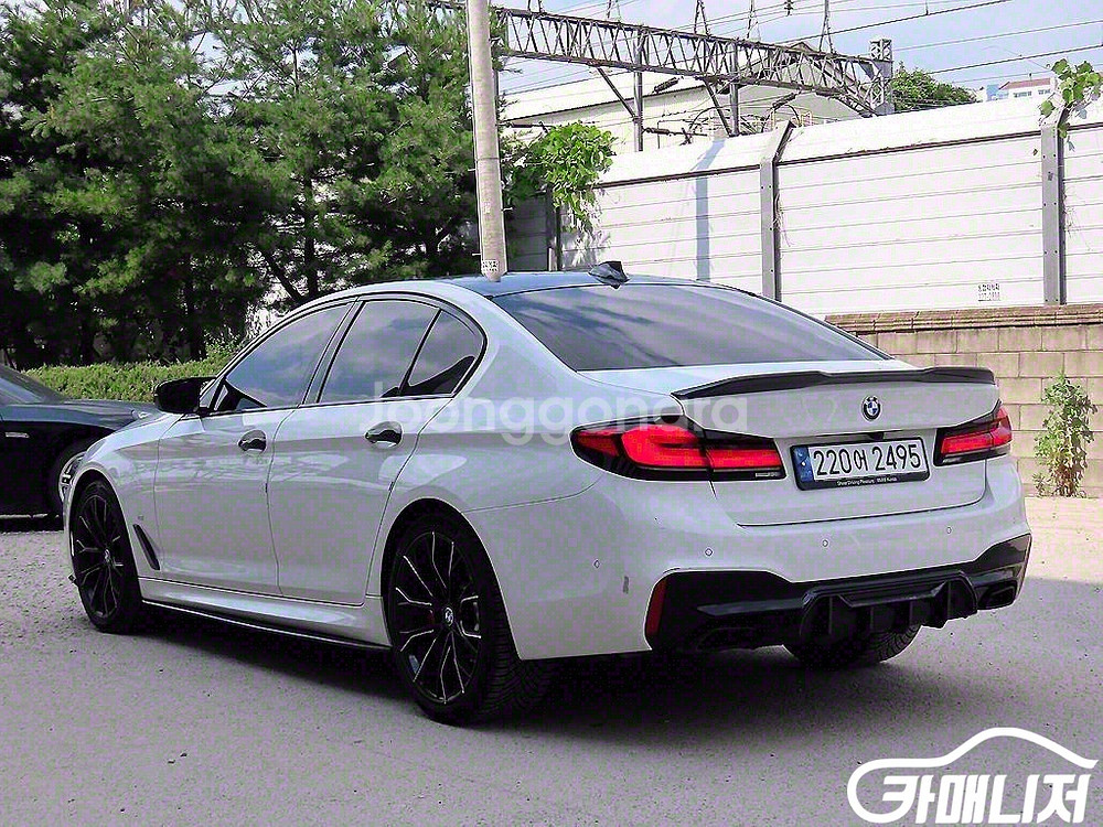 [BMW]5시리즈 (G30) 520d M 스포츠 플러스--2