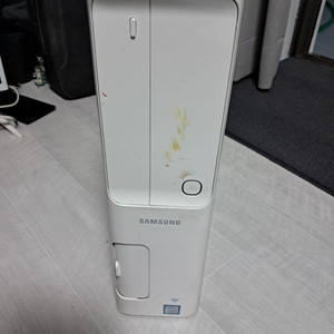 삼성컴퓨터본체 I5 7400 램DDR4 8기가