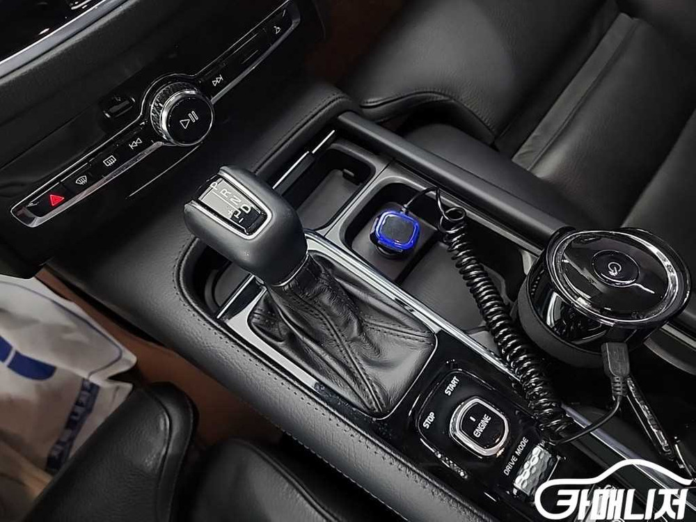 [볼보]XC90 2세대 2.0 D5 AWD 모멘텀 #앱 이미지