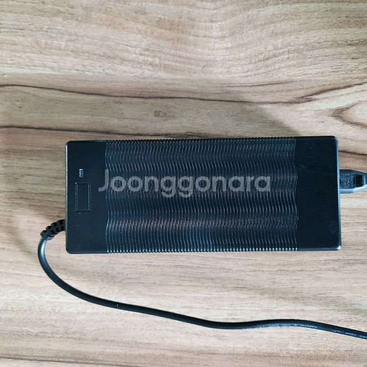 타우러스 es 듀얼 60v 일반충전기 2개 판매--0