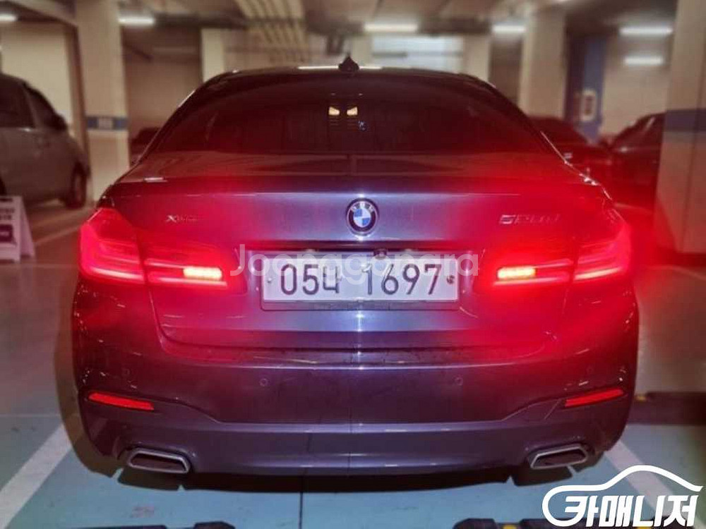 [BMW]5시리즈 (G30) 520d xDrive M--2