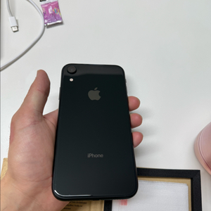 아이폰XR 128GB 블랙 팝니다. (아이폰XR)
