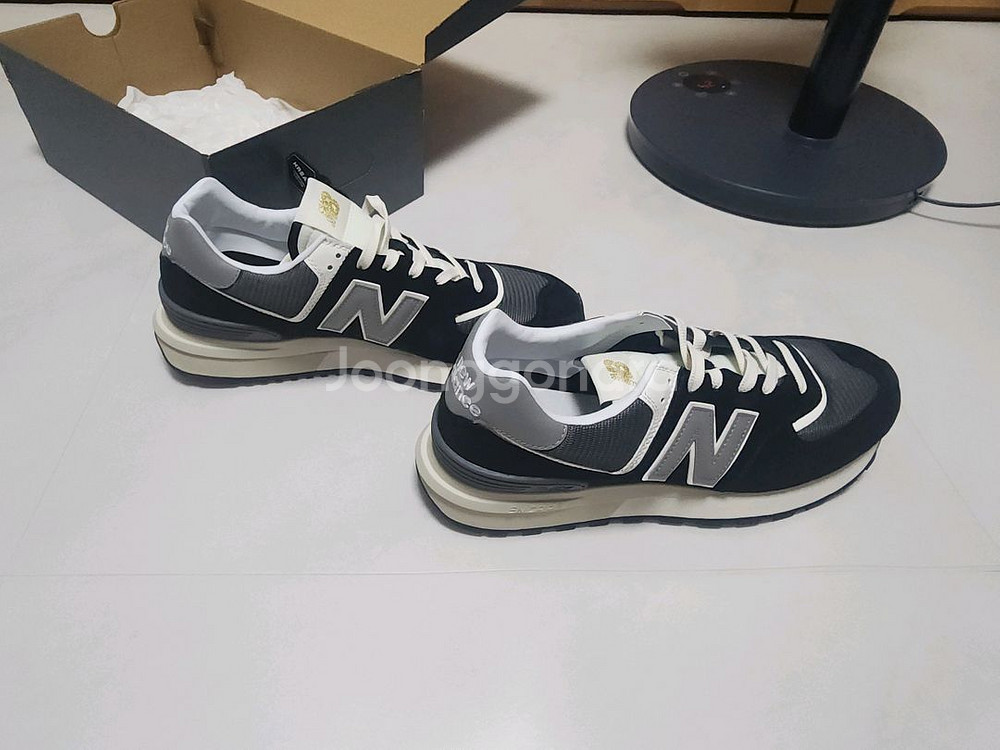[새제품] 뉴발란스 574 레거시 블랙 300--4