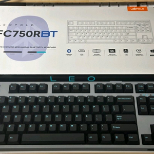 레오폴드 FC750RBT
