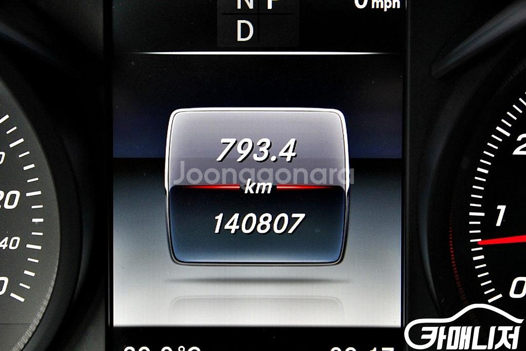 [벤츠]C클래스 W205 C200 카브리올레 (4인승)--9