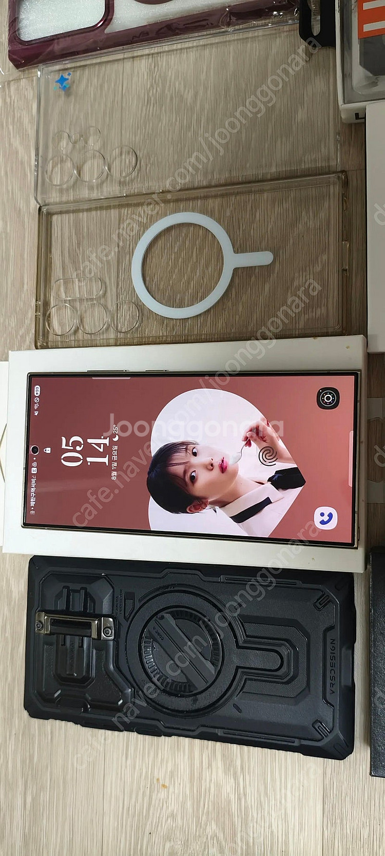 갤럭시 S24 울트라 퍼플 색상 박스풀셋추가구성판매--3