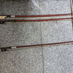 바이올린 활 몇개 처분