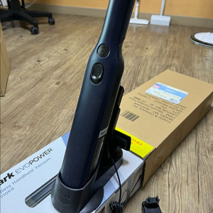 샤크 에보파워 핸디 무선청소기 WV210KR