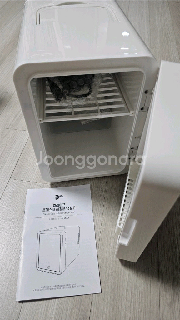 (새상품)후라이프 프레스코 화장품 냉장고 6L--0