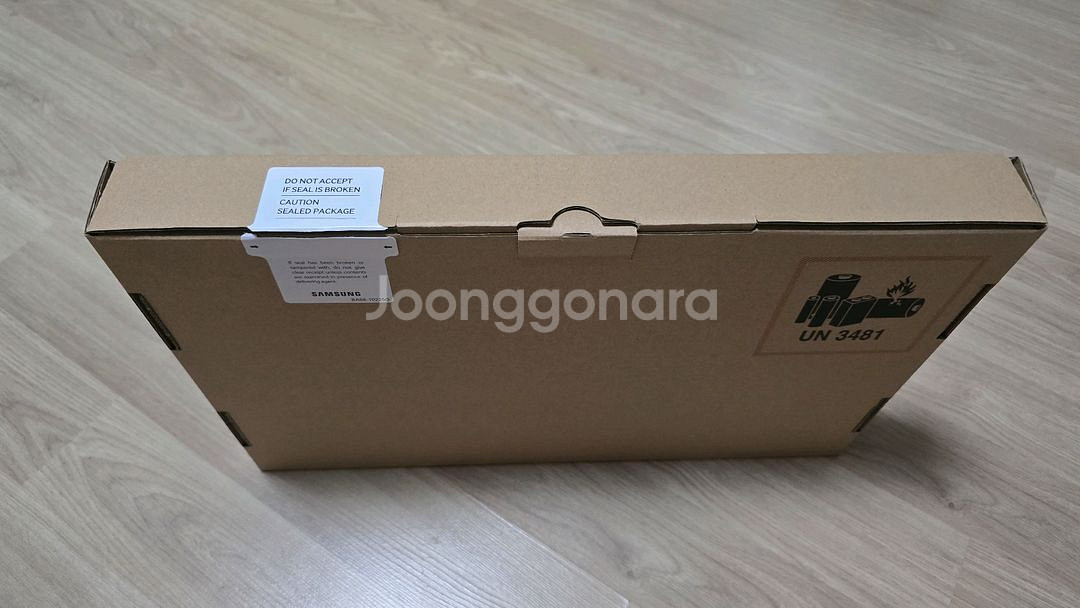 갤럭시 북5 Pro H 노트북 새상품 32GB 1테라--1