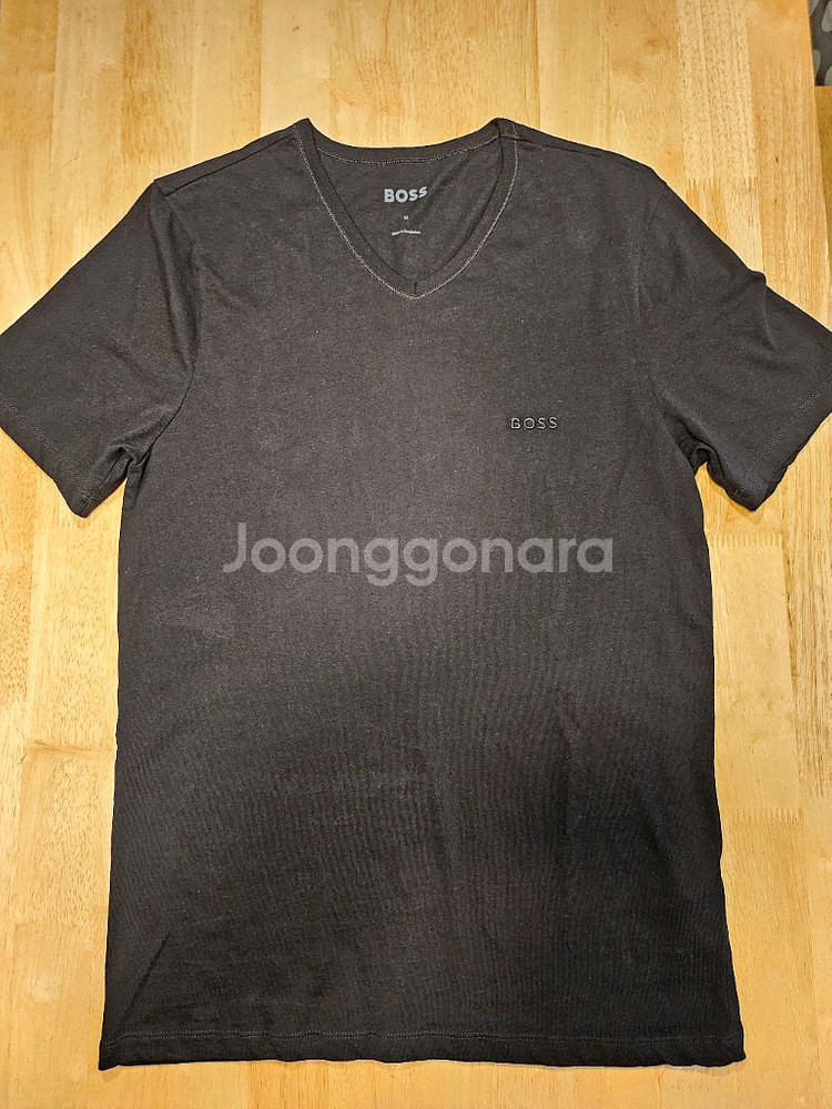 휴고 보스 (BOSS) 검정 티셔츠 M (새상품)--0