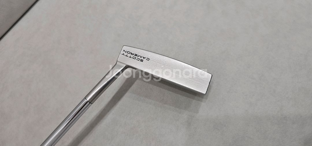 스카티 카메론 스페셜 셀렉트 델마 퍼터입니다--1