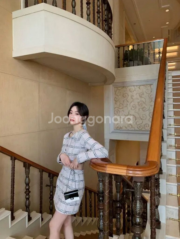 서쿠키 블랙앤핑크 체크 트위드 셋업 자켓 스커트--2