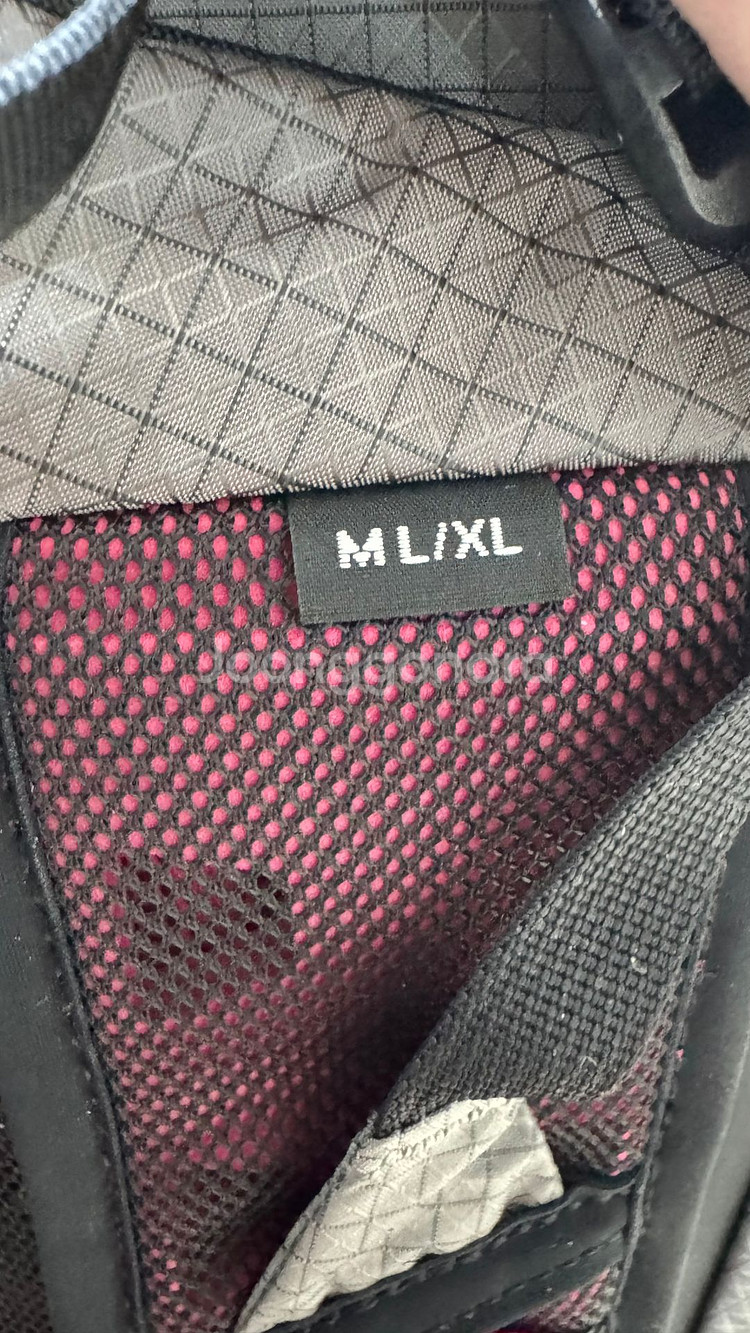 오스프리 탈론 프로 20L 미사용품 팔아요_M L/XL--0