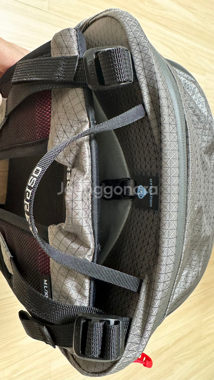 오스프리 탈론 프로 20L 미사용품 팔아요_M L/XL--2