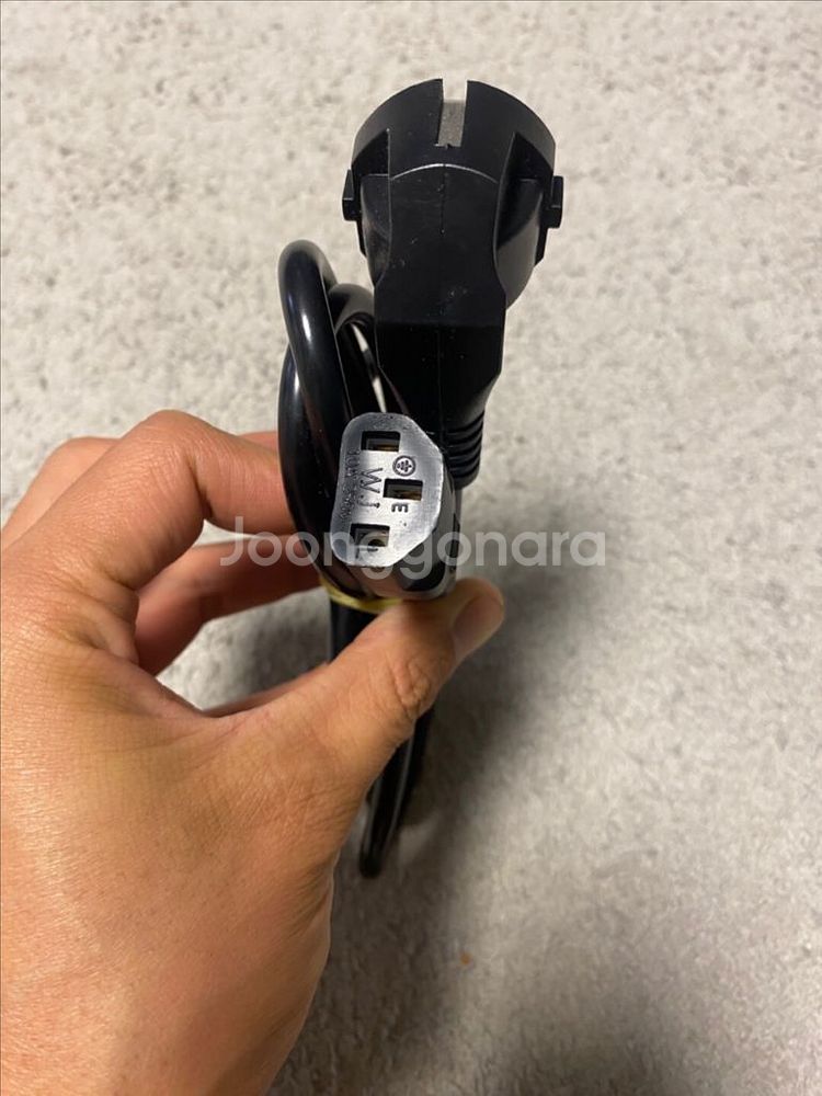 모니터 연결선 hdmi,dp,dvi 카메라 케이블 등등--3