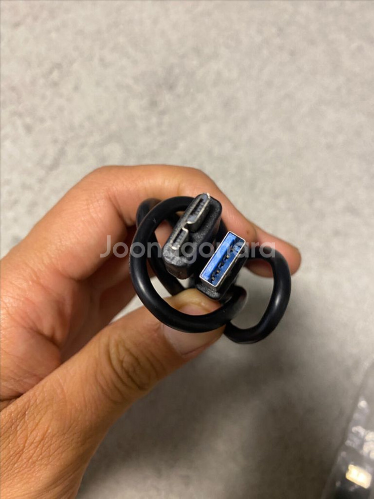 모니터 연결선 hdmi,dp,dvi 카메라 케이블 등등--9