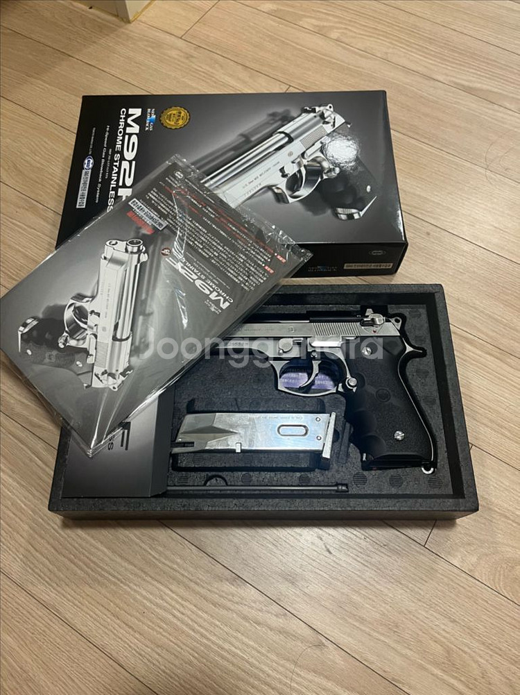 베레타 M92F 실버--1