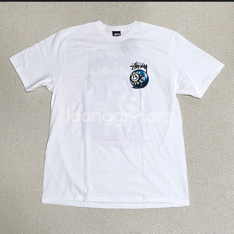 [새상품]스투시 본레이즈드 8볼 반팔 L--1