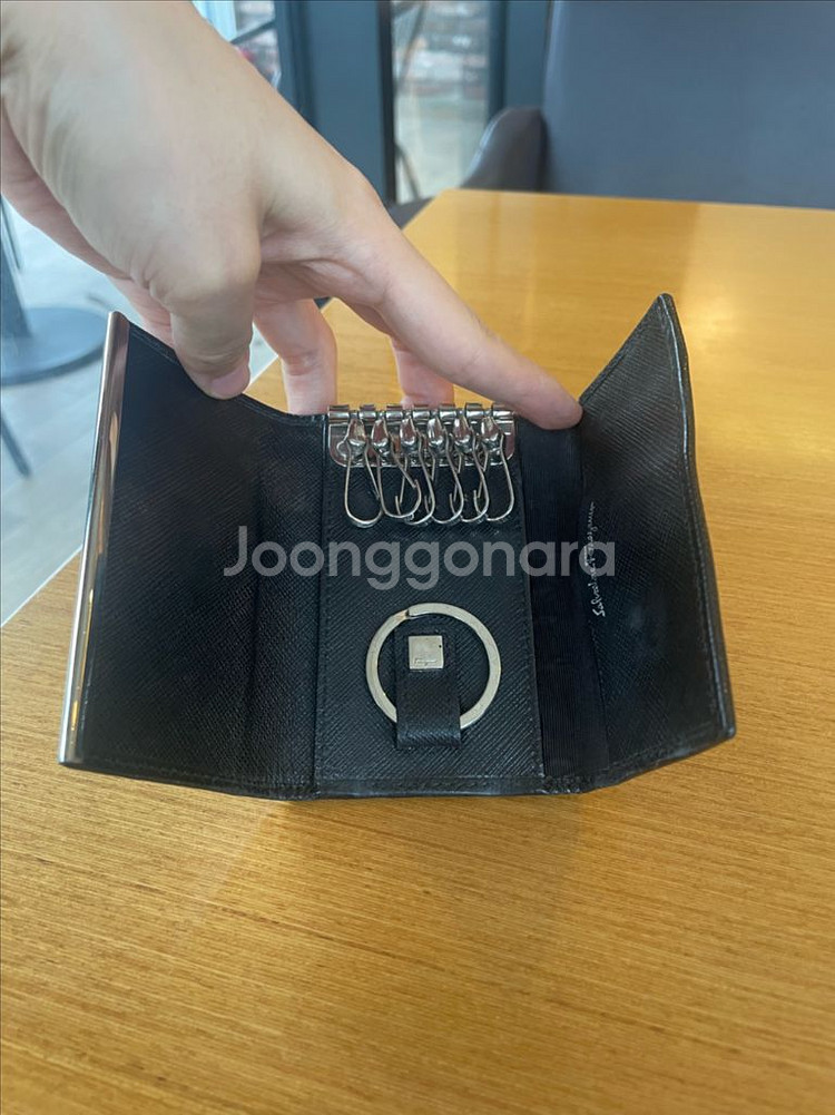 정품) 남녀공용 페레가모 키지갑 키홀더 키링 키케이스--5