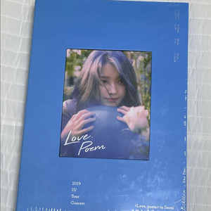 [미개봉] 아이유 2019 투어 콘서트 블루레이