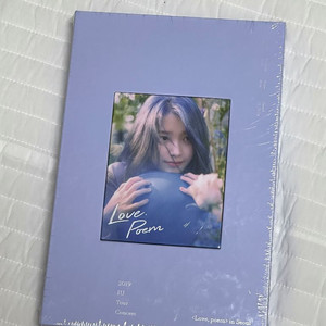 [미개봉] 아이유 2019 투어 콘서트 dvd