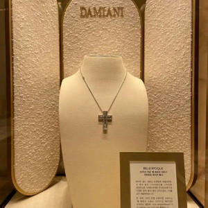 다미아니 100주년 한정판 목걸이