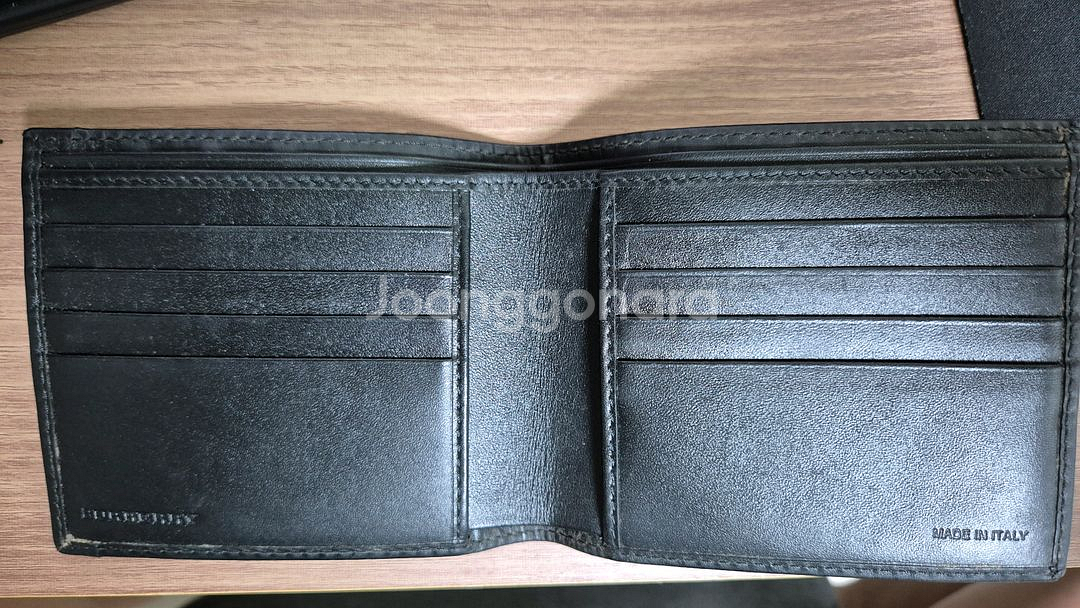 [가격내림][정품] 버버리 체크 반지갑--2