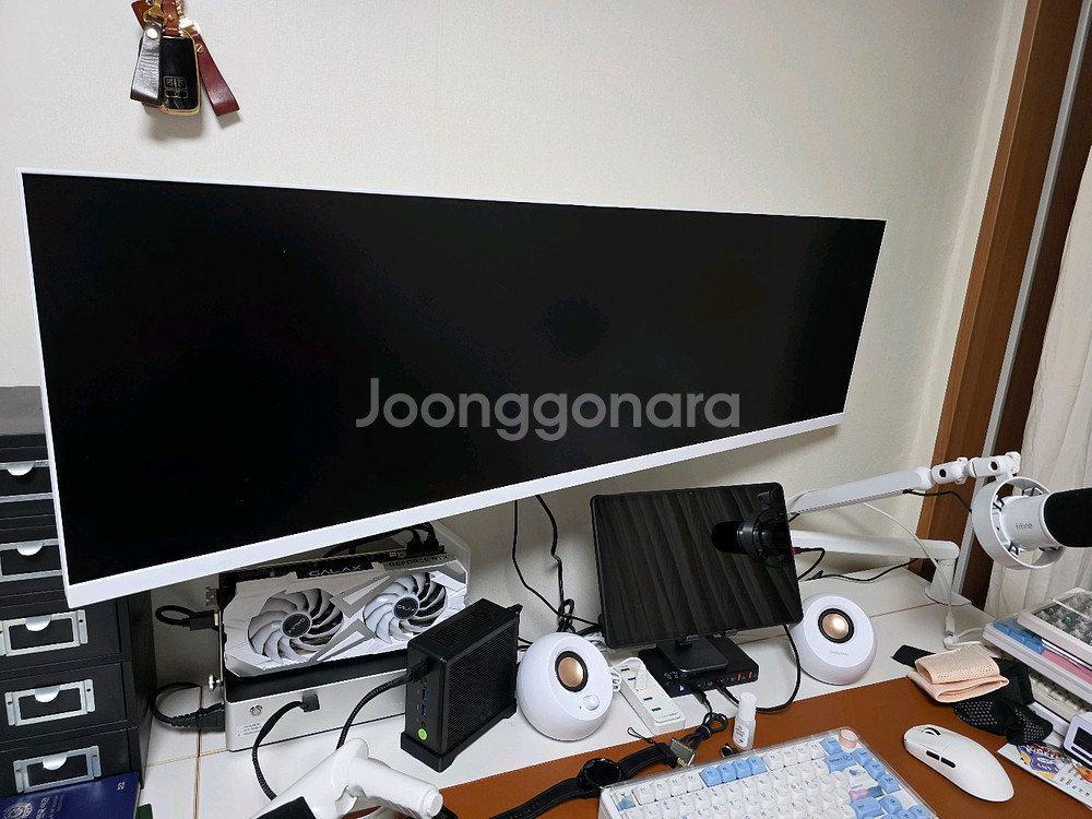 한성 43인치 울트라와이드 모니터 TFG43F12UP--0