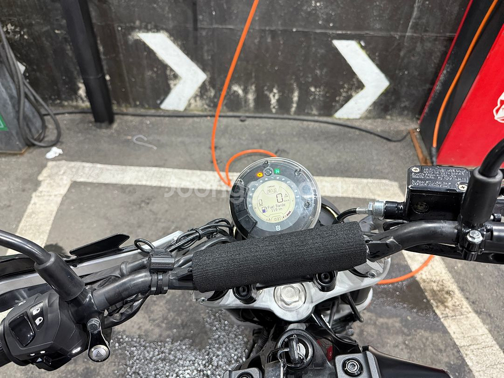 허스크바나 스바르트필렌250 260만--4