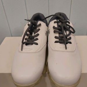 데상트 골프 정품 남여공용 골프화 245 사이즈