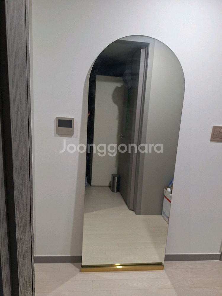 전신거울 금장 받침대--1